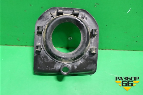 Ниша лючка бензобака (7L0201251) для Volkswagen Touareg c 2002-2010г