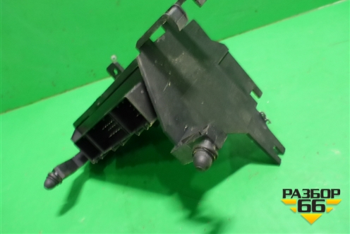 Блок комфорта (в сборе с кронштейном) (7L0959933C) для Volkswagen Touareg c 2002-2010г