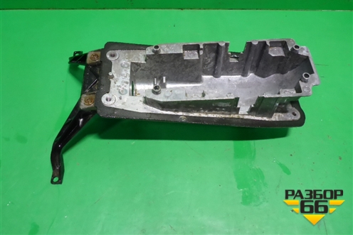 Кронштейн кулисы КПП (АКПП) (7L6713095B) для Volkswagen Touareg c 2002-2010г