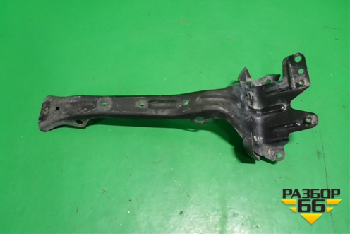 Кронштейн передней панели центральный (7L0805799) для Volkswagen Touareg c 2002-2010г