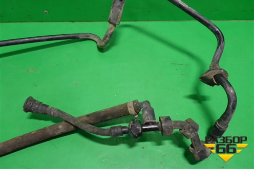 Трубка вакуумная (с обратным клапаном) (7L0611932K) для Volkswagen Touareg c 2002-2010г