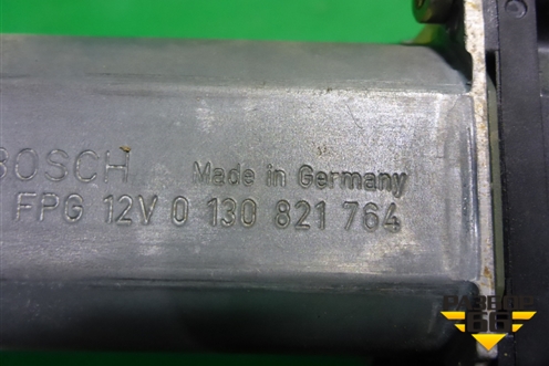 Моторчик стеклоподъёмника задний правый (7L0959704A) для Volkswagen Touareg c 2002-2010г