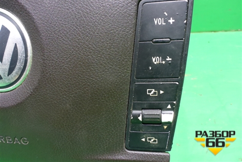 Подушка безопасности в рулевое колесо (коричневая кожа) (7L6880201) для Volkswagen Touareg c 2002-2010г