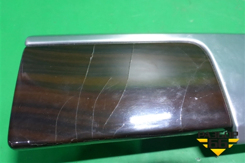 Накладка на торпедо (7L6857189) для Volkswagen Touareg c 2002-2010г
