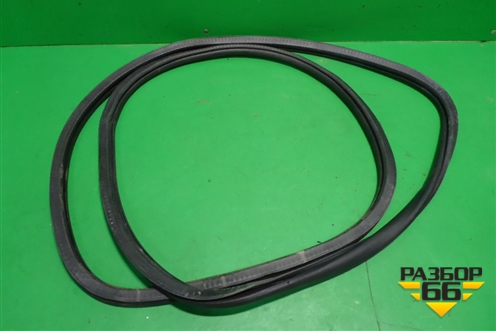 Уплотнитель двери задней правой (7L0867367) для Volkswagen Touareg c 2002-2010г