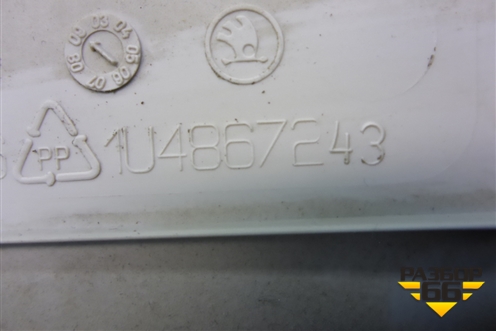 Обшивка стойки центральная верхняя левая (1U4867243) для Skoda Octavia (А4) с 1997-2011г