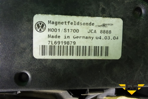 Обшивка потолка (под люк) (7L685606) для Volkswagen Touareg c 2002-2010г