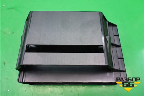 Кронштейн (блока электронного) (7L0927131D) для Volkswagen Touareg c 2002-2010г