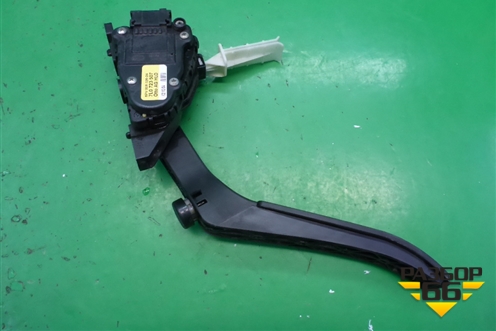 Педаль газа электронная (7L0723507) для Volkswagen Touareg c 2002-2010г