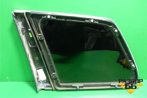 Стекло глухое правое (7L6845297) для Volkswagen Touareg c 2002-2010г