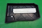 Крышка аккумулятора (под сиденьем) (7L0864643B) для Volkswagen Touareg c 2002-2010г