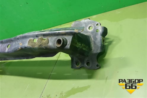 Усилитель переднего бампера (7L0807109) для Volkswagen Touareg c 2002-2010г