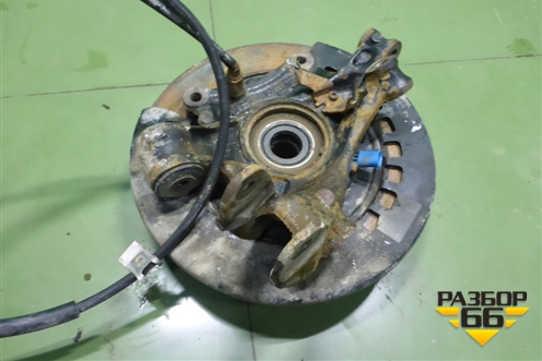 Кулак задний правый (7L0505438) для Volkswagen Touareg c 2002-2010г