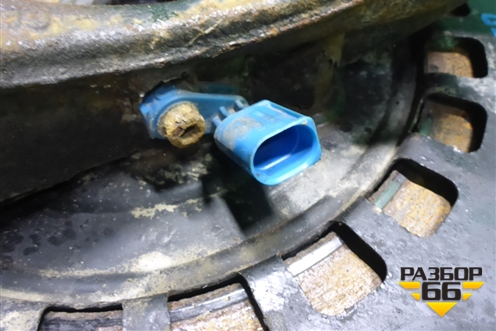 Кулак задний правый (7L0505438) для Volkswagen Touareg c 2002-2010г