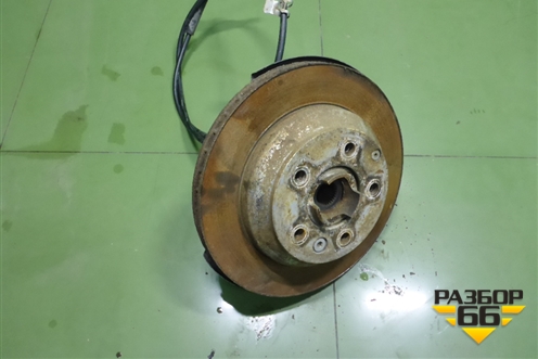 Кулак задний правый (7L0505438) для Volkswagen Touareg c 2002-2010г