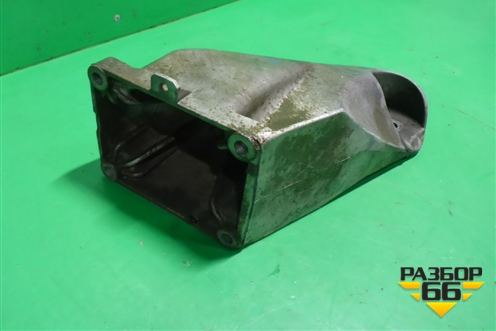 Кронштейн двигателя правый (3.2л BAA-VR6) (022199308) для Volkswagen Touareg c 2002-2010г