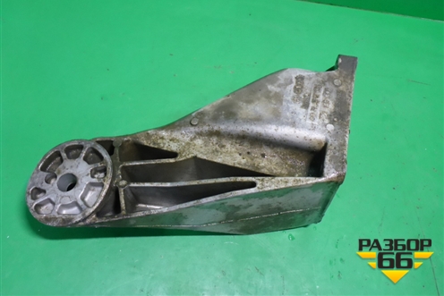 Кронштейн двигателя правый (3.2л BAA-VR6) (022199308) для Volkswagen Touareg c 2002-2010г