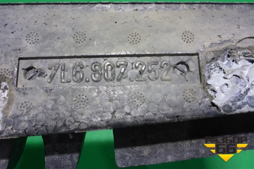 Наполнитель заднего бампера (7L6807252) для Volkswagen Touareg c 2002-2010г