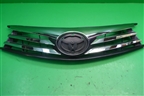 Решетка радиатора (до 2015г дубликат новая) для Toyota Corolla (E18) с 2012-2019г