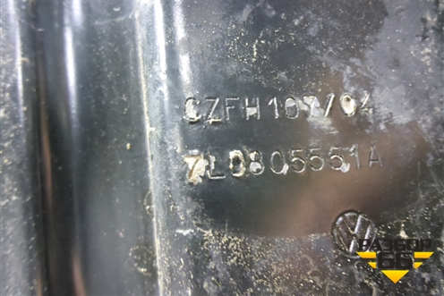 Балка подрадиаторная (7L0805551A) для Volkswagen Touareg c 2002-2010г