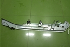 Кронштейн переднего крыла левый (7L6805919B) для Volkswagen Touareg c 2002-2010г