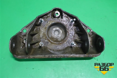 Кронштейн амортизатора переднего (7L0412391D) для Volkswagen Touareg c 2002-2010г