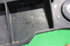 Кронштейн заднего бампера правый (7L6807394B) для Volkswagen Touareg c 2002-2010г