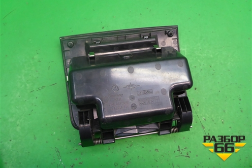 Бардачок (7P6857922) для Volkswagen Touareg с 2010-2018г