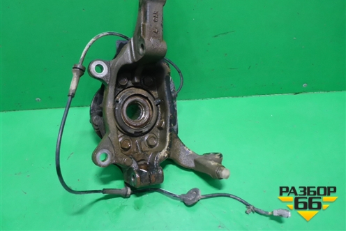 Кулак поворотный передний правый (40014CN000) для Nissan Teana (J31) с 2003-2008г