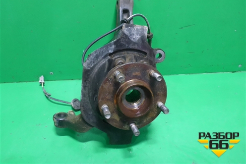 Кулак поворотный передний правый (40014CN000) для Nissan Teana (J31) с 2003-2008г