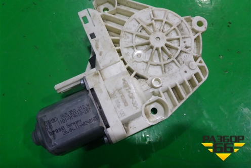 Моторчик стеклоподъёмника задний правый (8K0959812A) для Audi A4 (В8) с 2007-2015г