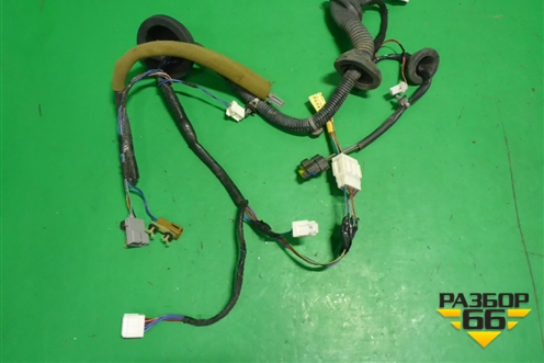 Проводка двери передней правой (240509Y000) для Nissan Teana (J31) с 2003-2008г