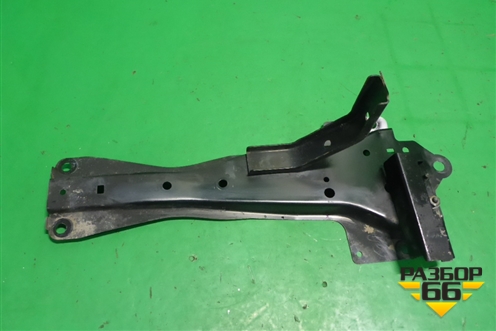 Кронштейн передней панели центральный для Nissan Teana (J31) с 2003-2008г