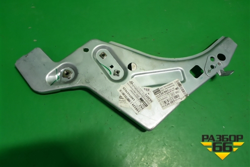 Кронштейн передней панели (правый новый) (64190BA60A) для Nissan Juke (F15) с 2011г
