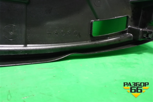 Накладка запасного колеса (6442933020) для Toyota Camry V70 с 2017г