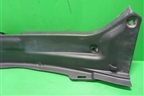 Обшивка багажника на заднюю панель (5838733140) для Toyota Camry V70 с 2017г