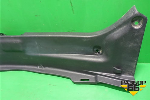 Обшивка багажника на заднюю панель (5838733140) для Toyota Camry V70 с 2017г