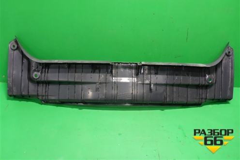 Обшивка багажника на заднюю панель (5838733140) для Toyota Camry V70 с 2017г