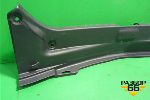 Обшивка багажника на заднюю панель (5838733140) для Toyota Camry V70 с 2017г