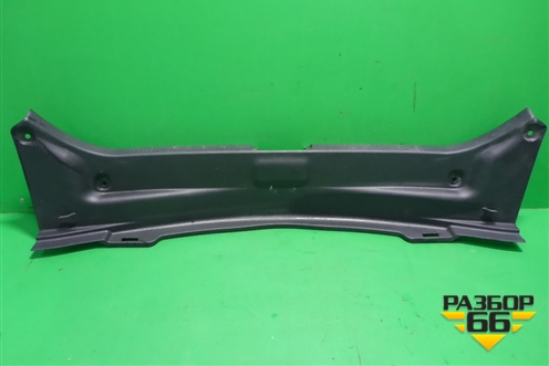 Обшивка багажника на заднюю панель (5838733140) для Toyota Camry V70 с 2017г
