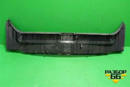 Обшивка багажника на заднюю панель (5838733140) для Toyota Camry V70 с 2017г