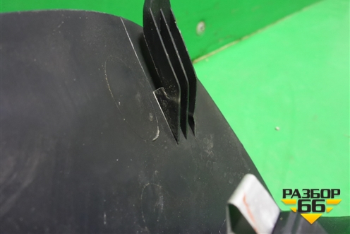Обшивка багажника на заднюю панель (5JA863485B) для Skoda Rapid с 2013г
