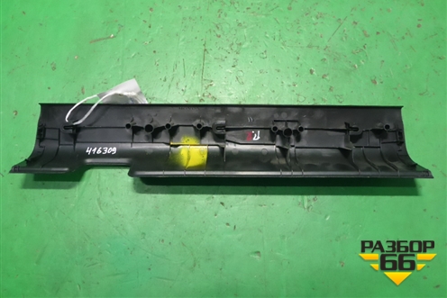 Накладка порога внутренняя переднего правого (84201T0AA0120) для Honda CR-V(RM) с 2012г