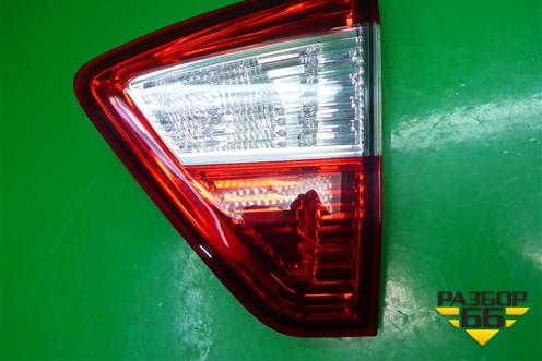 Фонарь задний внутренний правый (265503601R) для Nissan Terrano с 2014г