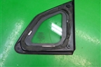 Стекло глухое левое (2015г) (833134EA0A) для Nissan Qashqai (J11E) с 2013г