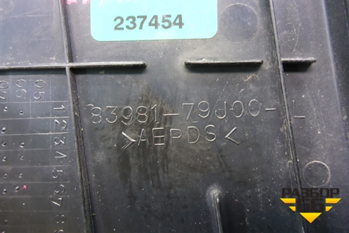 Накладка двери задней левой (уголок хетчбэк) (8398179J00) для Suzuki SX4 с 2006-2013г
