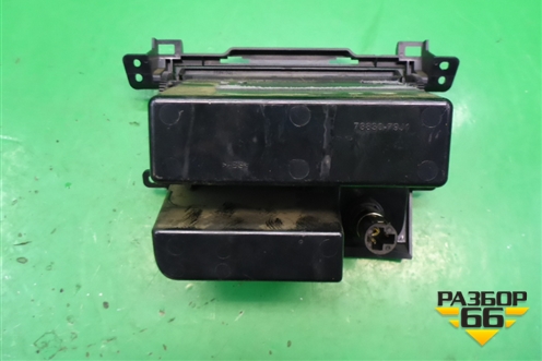 Ящик передней консоли (7383079J1) для Suzuki SX4 с 2006-2013г