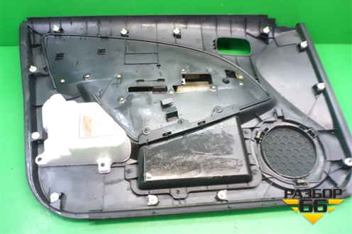 Обшивка двери передней правой под электрику (MR456050) для Mitsubishi Outlander с 2002-2009г