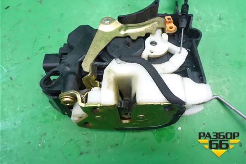 Замок двери передней правой (2 контакта) для Mitsubishi Outlander с 2002-2009г