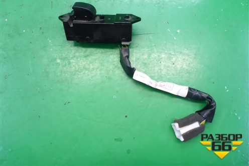 Кнопка стеклоподъёмника (задняя левая) (8608A107) для Mitsubishi Outlander с 2002-2009г